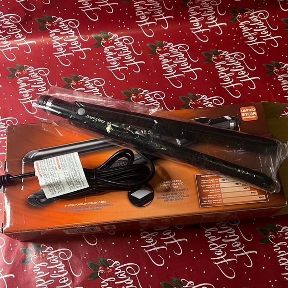 BaByliss Pro Professional 1" Porcelain Ceramic Straightening Iron - Picture 4 of 5